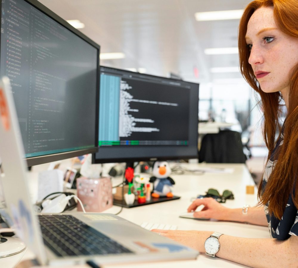 pexels-thisisengineering-3861958